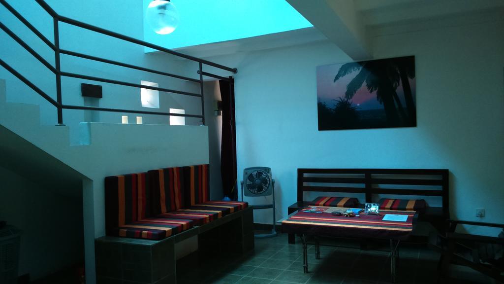 Sri Beach Bungalows And Villa マラウィラ エクステリア 写真